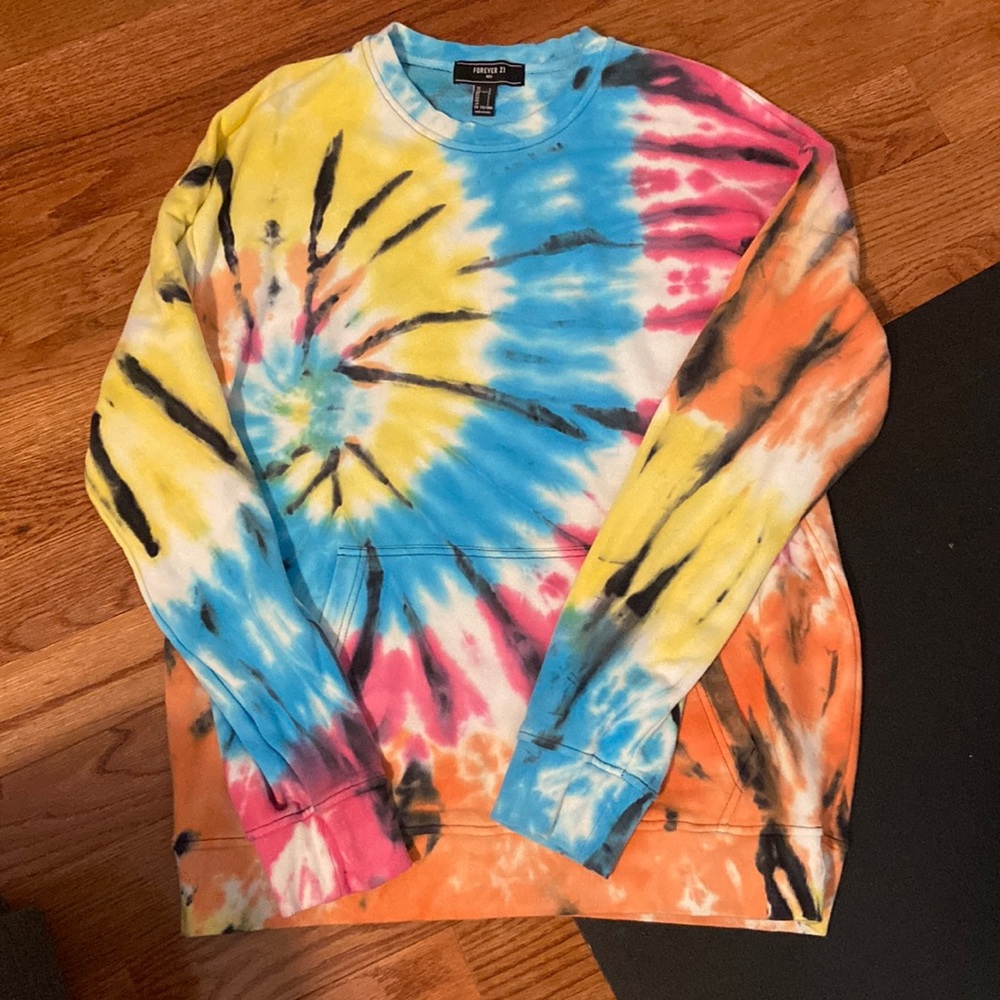 large (L) forever 21 multicolored tie dye sweatshirt with pocket